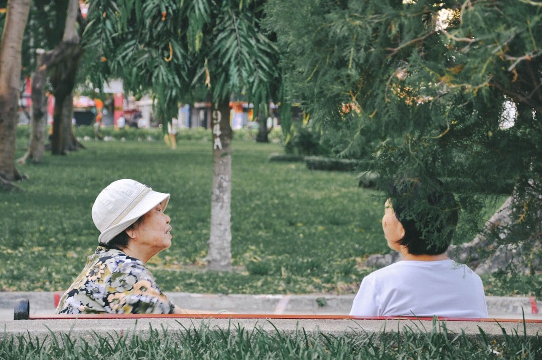 Photo Tense conversation