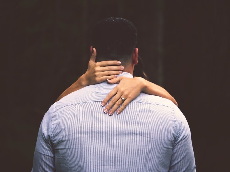 Photo Supportive embrace